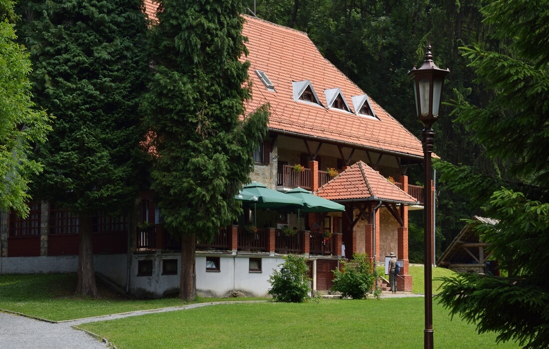 Mountain lodge Jankovac - Nature Park Papuk